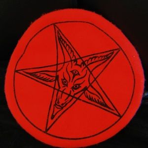 Pentagram Beret